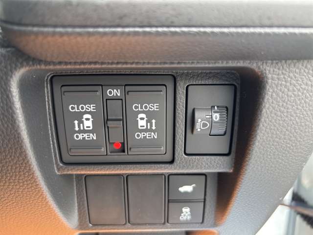 ホンダ ステップワゴン　ハイブリッド ２．０ Ｅ：ＨＥＶ スパーダ R7年 (近畿) 99