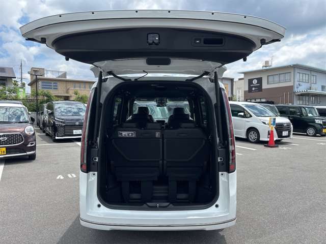 ホンダ ステップワゴン　ハイブリッド ２．０ Ｅ：ＨＥＶ スパーダ R7年 (近畿) 99