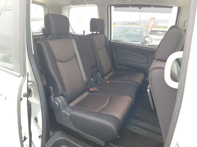 日産 セレナ ２．０ ハイウェイスター Ｖセレクション＋ＳＡＦＥＴＹ Ｓ－ＨＹＢＲＩＤ アドバンストセーフティ ＰＫＧ H26年 (関東) 99