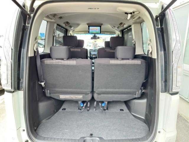 日産 セレナ ２．０ ハイウェイスター Ｖセレクション＋ＳＡＦＥＴＹ Ｓ－ＨＹＢＲＩＤ アドバンストセーフティ ＰＫＧ H26年 (関東) 99