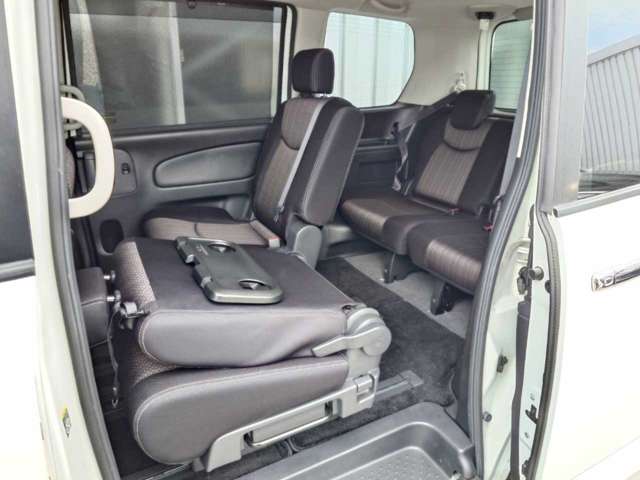 日産 セレナ ２．０ ハイウェイスター Ｖセレクション＋ＳＡＦＥＴＹ Ｓ－ＨＹＢＲＩＤ アドバンストセーフティ ＰＫＧ H26年 (関東) 99