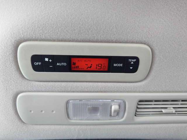 日産 セレナ ２．０ ハイウェイスター Ｖセレクション＋ＳＡＦＥＴＹ Ｓ－ＨＹＢＲＩＤ アドバンストセーフティ ＰＫＧ H26年 (関東) 99