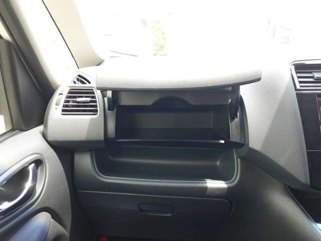 日産 セレナ ２．０ ハイウェイスター Ｖセレクション＋ＳＡＦＥＴＹ Ｓ－ＨＹＢＲＩＤ アドバンストセーフティ ＰＫＧ H26年 (関東) 99