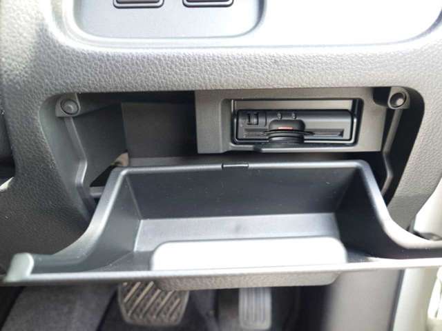 日産 セレナ ２．０ ハイウェイスター Ｖセレクション＋ＳＡＦＥＴＹ Ｓ－ＨＹＢＲＩＤ アドバンストセーフティ ＰＫＧ H26年 (関東) 99