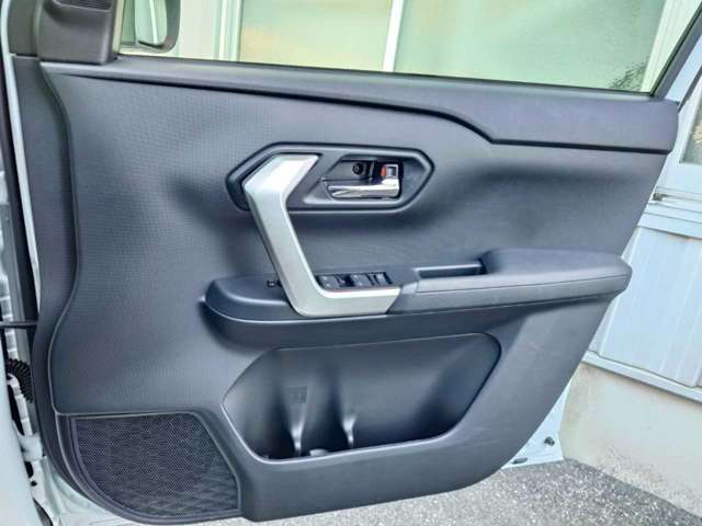 ダイハツ ロッキー １．０ Ｇ R3年 (関東) 99