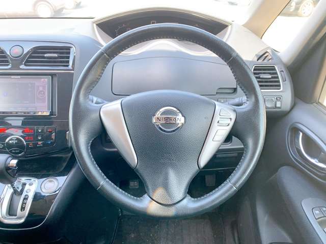 日産 セレナ ２．０ ハイウェイスター Ｖセレクション H24年 (九州・沖縄) 99