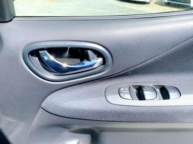 日産 セレナ ２．０ ハイウェイスター Ｖセレクション H24年 (九州・沖縄) 99