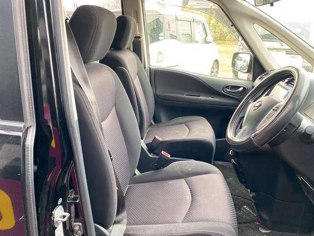 日産 セレナ ２．０ ハイウェイスター Ｓ－ＨＹＢＲＩＤ H25年 (九州・沖縄) 99