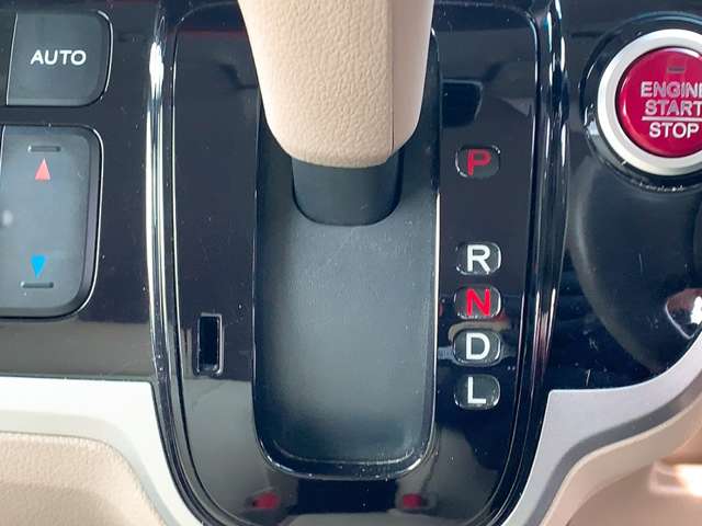 ホンダ Ｎ　ＢＯＸ ６６０ Ｇ Ｌパッケージ H25年 (九州・沖縄) 99