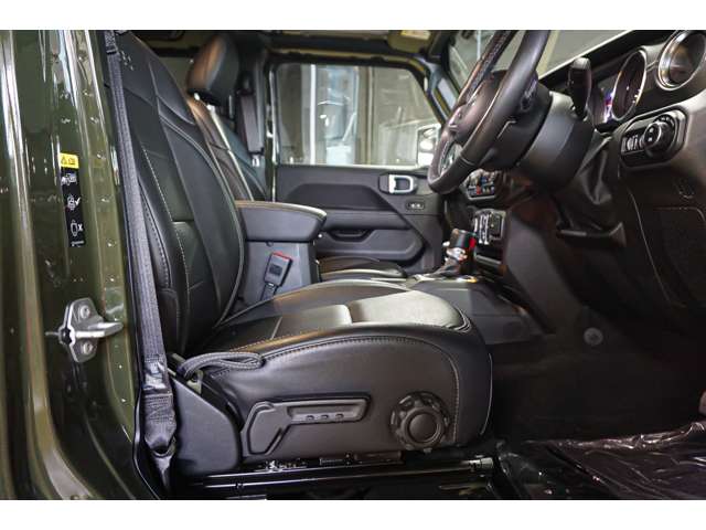 ジープ ラングラー　アンリミテッド アンリミテッド サハラ ２．０Ｌ ４ＷＤ R5年 (北海道) 99