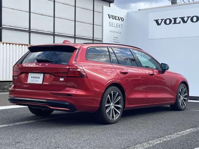 ボルボ Ｖ６０ リチャージ アルティメット Ｔ６ ＡＷＤ プラグイン ハイブリッド ４ＷＤ R6年 (東北) 99