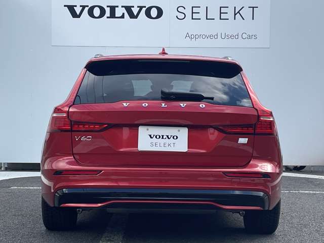 ボルボ Ｖ６０ リチャージ アルティメット Ｔ６ ＡＷＤ プラグイン ハイブリッド ４ＷＤ R6年 (東北) 99