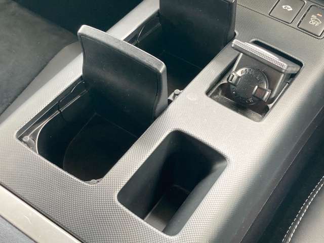 トヨタ エスティマ　ハイブリッド ２．４ アエラス プレミアムＧ ４ＷＤ H28年 (東北) 99