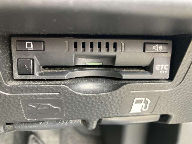 ダイハツ トール １．０ カスタムＧ リミテッドＩＩ ＳＡＩＩＩ ４ＷＤ R1年 (東北) 99