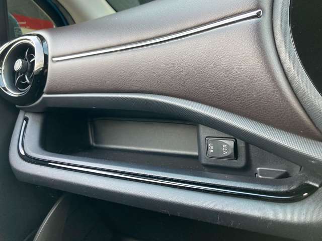 トヨタ アクア １．５ Ｇ H28年 (東北) 99