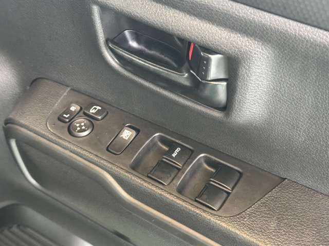 マツダ フレアクロスオーバー ６６０ ハイブリッド ＸＧ R5年 (東海) 99