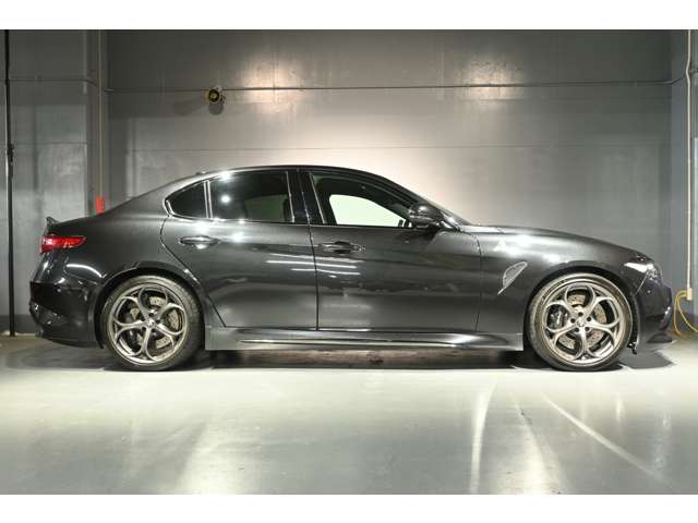 アルファロメオ ジュリア クアドリフォリオ 左ハンドル ＭＴ H29年 (関東) 99