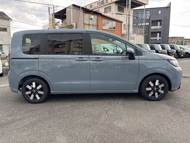 ホンダ フリード　ハイブリッド １．５ Ｅ：ＨＥＶ エアー ＥＸ R7年 (近畿) 99