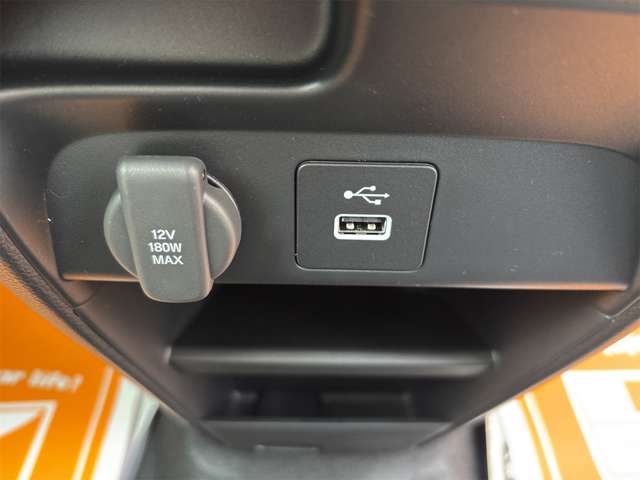 ホンダ フリード　ハイブリッド １．５ Ｅ：ＨＥＶ エアー ＥＸ R7年 (近畿) 99