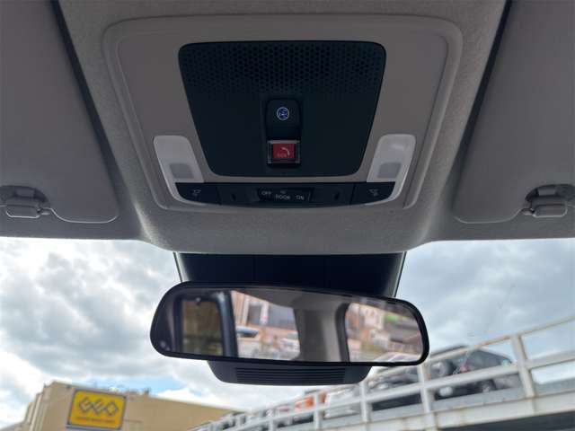 ホンダ フリード　ハイブリッド １．５ Ｅ：ＨＥＶ エアー ＥＸ R7年 (近畿) 99