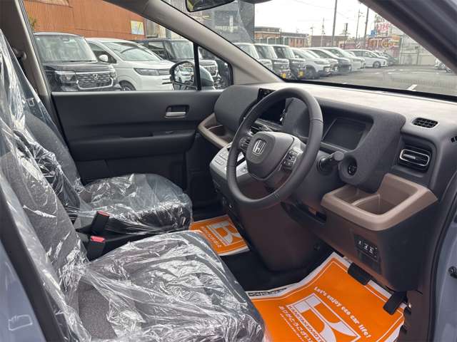 ホンダ フリード　ハイブリッド １．５ Ｅ：ＨＥＶ エアー ＥＸ R7年 (近畿) 99