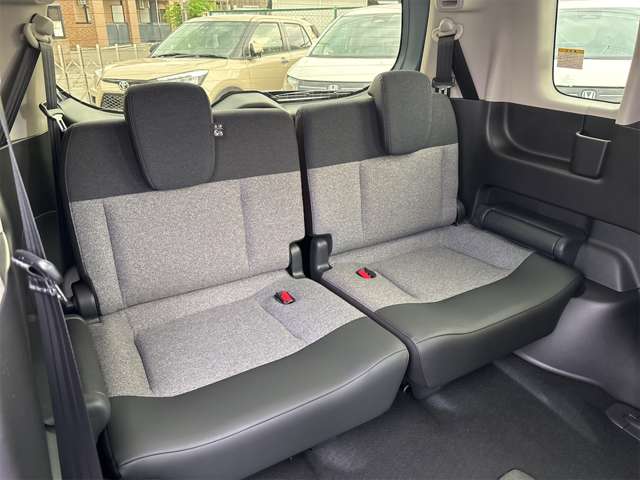 ホンダ フリード　ハイブリッド １．５ Ｅ：ＨＥＶ エアー ＥＸ R7年 (近畿) 99