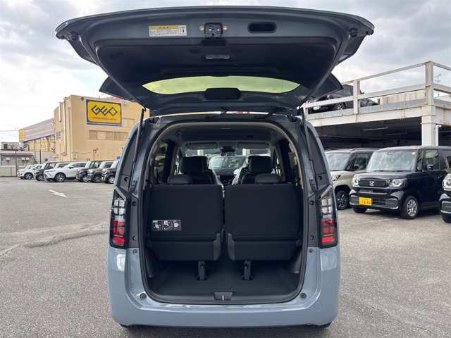 ホンダ フリード　ハイブリッド １．５ Ｅ：ＨＥＶ エアー ＥＸ R7年 (近畿) 99