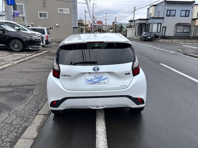 トヨタ アクア １．５ Ｇ Ｅ－ＦＯＵＲ ４ＷＤ R4年 (北海道) 99