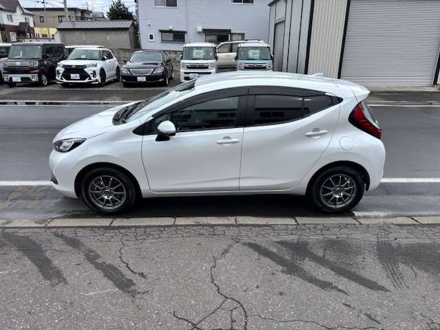 トヨタ アクア １．５ Ｇ Ｅ－ＦＯＵＲ ４ＷＤ R4年 (北海道) 99