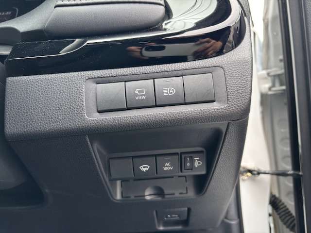 トヨタ アクア １．５ Ｇ Ｅ－ＦＯＵＲ ４ＷＤ R4年 (北海道) 99