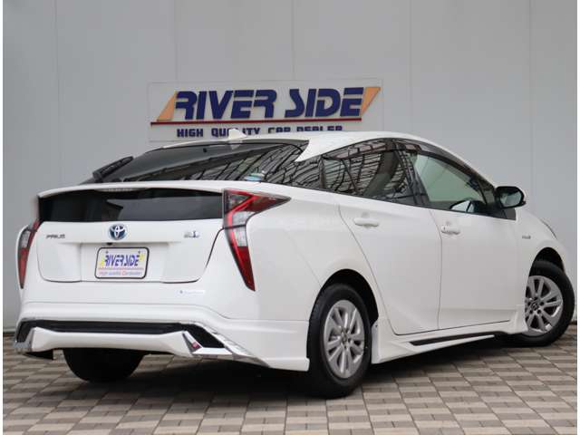 トヨタ プリウス １．８ Ｓ H29年 (関東) 99