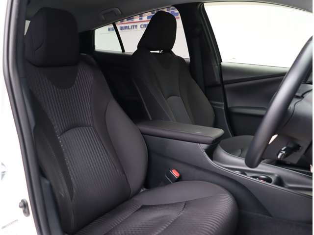 トヨタ プリウス １．８ Ｓ H29年 (関東) 99