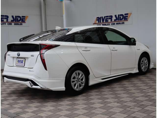 トヨタ プリウス １．８ Ｓ H29年 (関東) 99