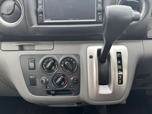 日産 ＮＶ３５０キャラバン ２．５ ＤＸ ロングボディ ディーゼルターボ ４ＷＤ R2年 (東北) 99