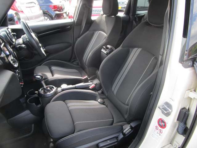 ミニ ミニ クーパーＳ ５ドア H29年 (中国) 99