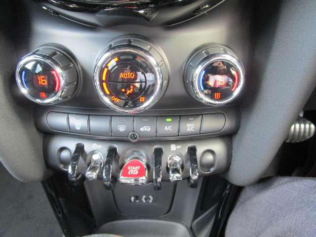 ミニ ミニ クーパーＳ ５ドア H29年 (中国) 99