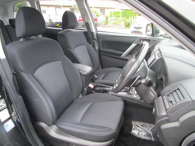 スバル フォレスター ２．０Ｉ－Ｌ アイサイト ４ＷＤ H25年 (中国) 99