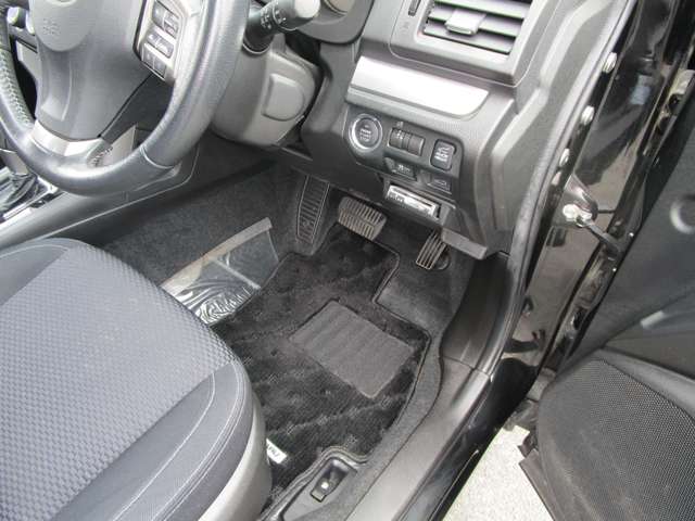 スバル フォレスター ２．０Ｉ－Ｌ アイサイト ４ＷＤ H25年 (中国) 99