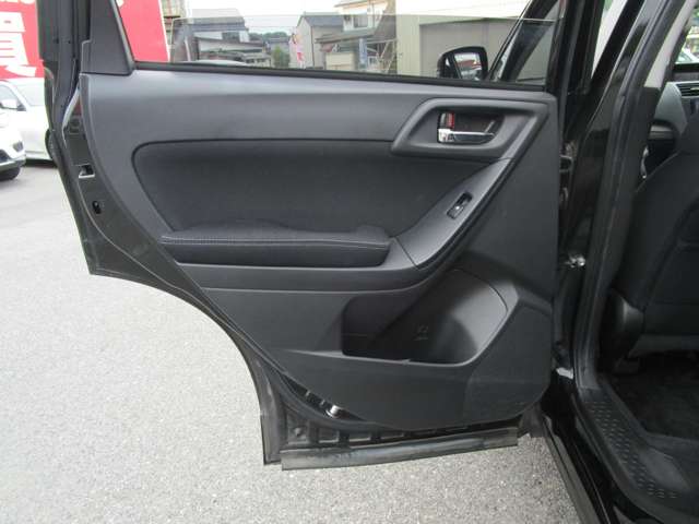 スバル フォレスター ２．０Ｉ－Ｌ アイサイト ４ＷＤ H25年 (中国) 99