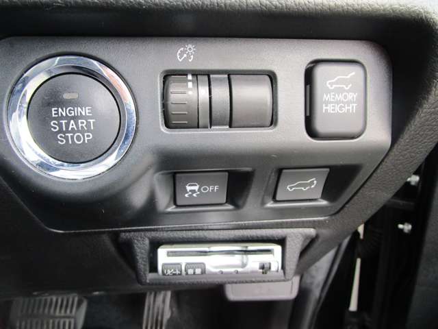 スバル フォレスター ２．０Ｉ－Ｌ アイサイト ４ＷＤ H25年 (中国) 99