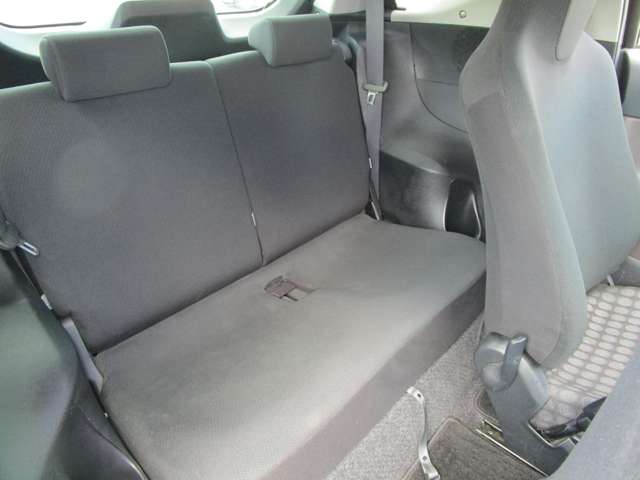 トヨタ ｉＱ １．３ １３０Ｇ H24年 (中国) 99