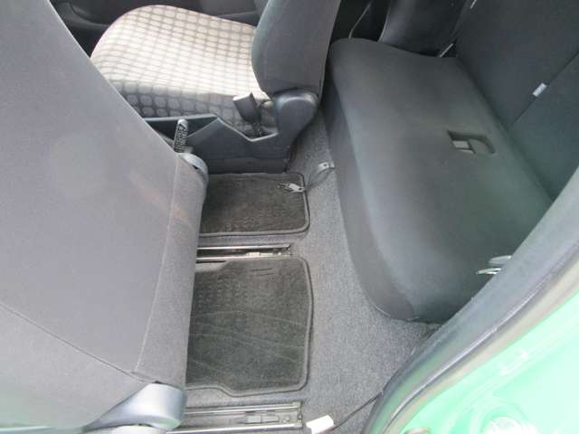 トヨタ ｉＱ １．３ １３０Ｇ H24年 (中国) 99