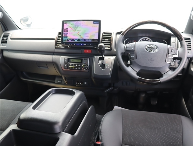 トヨタ ハイエースバン ２．０ スーパーＧＬ ダークプライムＩＩ ロングボディ R4年 (関東) 99