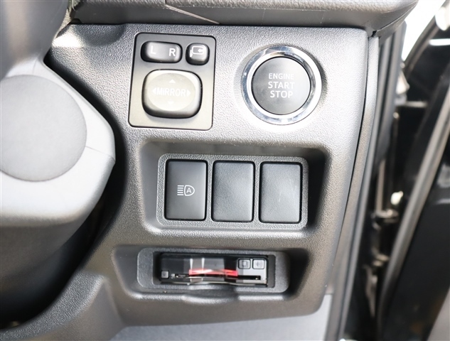 トヨタ ハイエースバン ２．０ スーパーＧＬ ダークプライムＩＩ ロングボディ R4年 (関東) 99