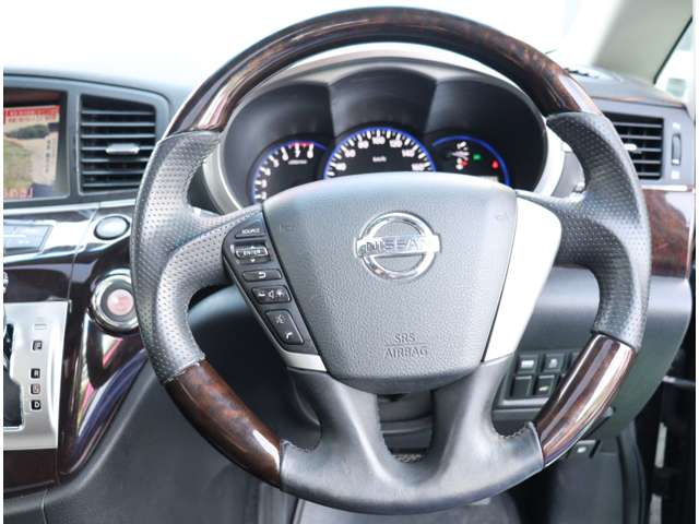 日産 エルグランド ３．５ ３５０ハイウェイスター プレミアム H22年 (関東) 99