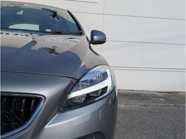 ボルボ Ｖ４０ Ｄ４ ダイナミック エディション ディーゼルターボ H30年 (東北) 99