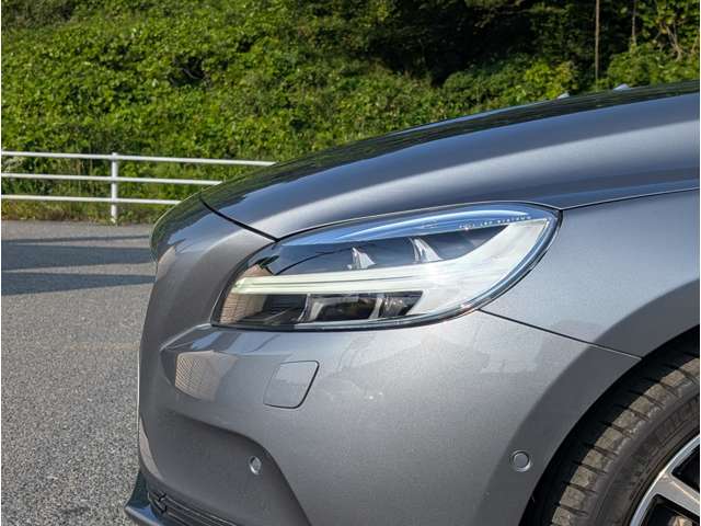 ボルボ Ｖ４０ Ｄ４ ダイナミック エディション ディーゼルターボ H30年 (東北) 99