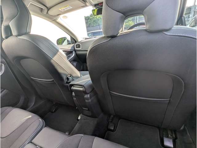 ボルボ Ｖ４０ Ｄ４ ダイナミック エディション ディーゼルターボ H30年 (東北) 99