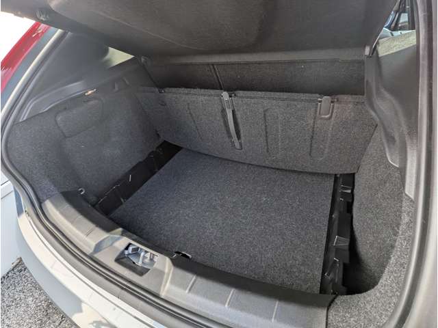 ボルボ Ｖ４０ Ｄ４ ダイナミック エディション ディーゼルターボ H30年 (東北) 99