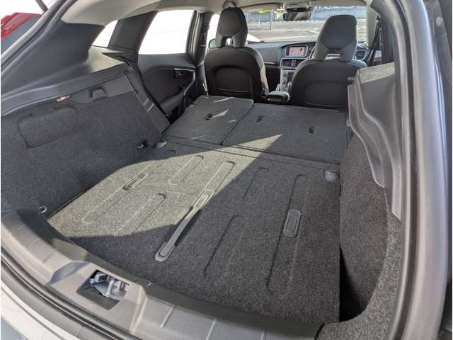 ボルボ Ｖ４０ Ｄ４ ダイナミック エディション ディーゼルターボ H30年 (東北) 99